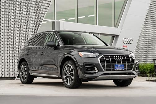 Gray Metallic 2021 Audi Q5 45 Premium Plus