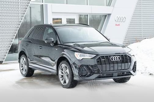2025 Audi Q3 Premium 45 TFSI S line quattro Tiptronic