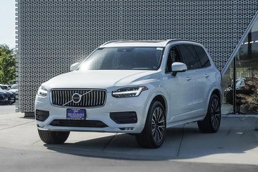 2020 Volvo XC90 T5 Momentum