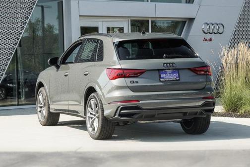 2025 Audi Q3 Premium 45 TFSI S line quattro Tiptronic