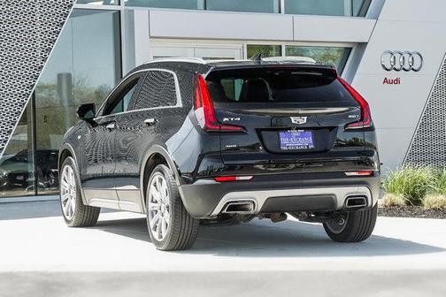 2020 Cadillac XT4 Premium Luxury
