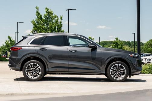 Tambora 2026 Audi Q5 Premium TFSI quattro S tronic