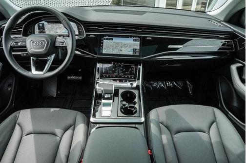 2025 Audi Q8 55 Premium Plus