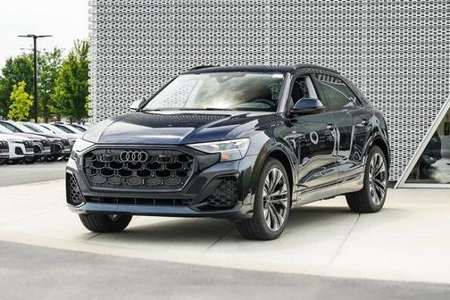 2025 Audi Q8 55 Premium Plus