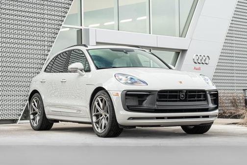 2025 Porsche Macan GTS