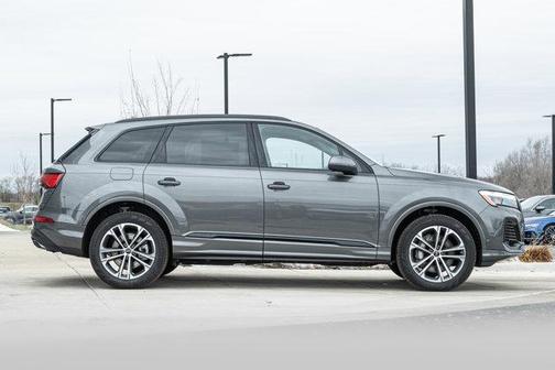2026 Audi Q7 45 Premium