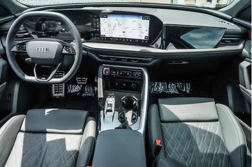 2025 Audi SQ5 3.0T Premium Plus