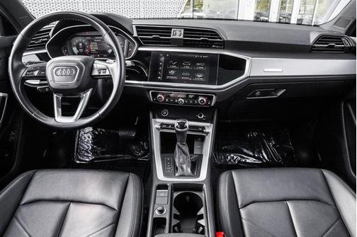 2022 Audi Q3 45 S line Premium