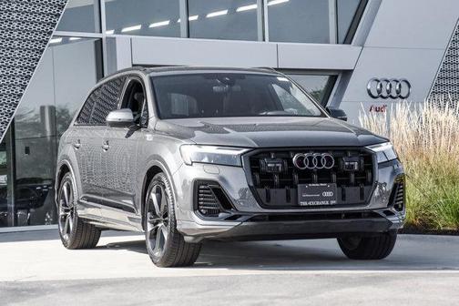 2025 Audi Q7 55 Premium Plus