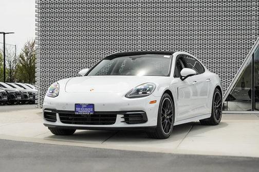 2018 Porsche Panamera 4S