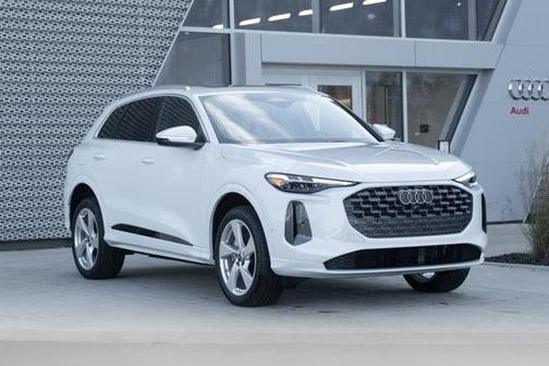 2025 Audi Q5 Premium Plus TFSI quattro S tronic