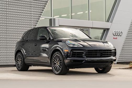 Moonlight Blue Metallic 2021 Porsche Cayenne Cayenne