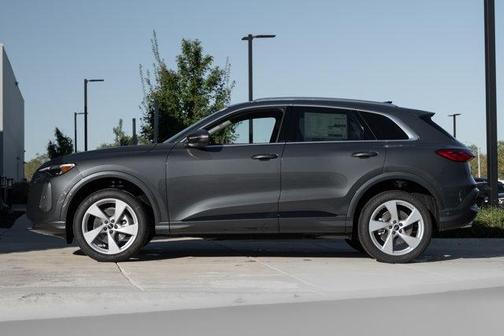 2025 Audi Q5 Premium Plus TFSI quattro S tronic