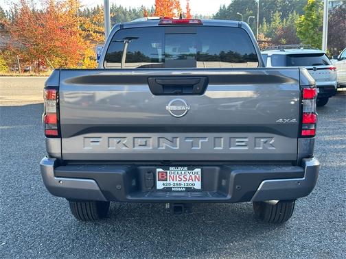 2025 Nissan Frontier SV