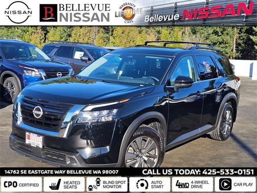 2024 Nissan Pathfinder SV