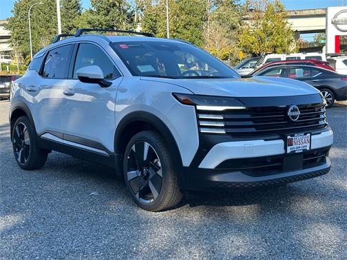 2025 Nissan Kicks SR