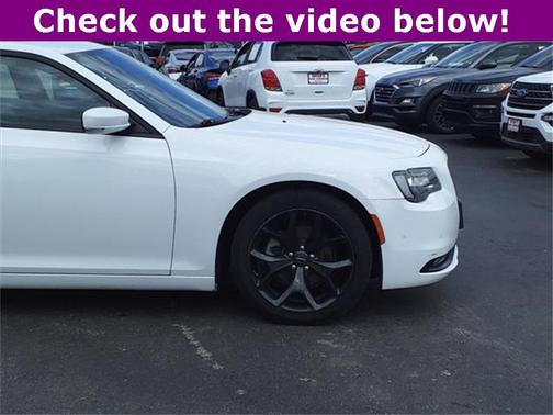 2022 Chrysler 300 S