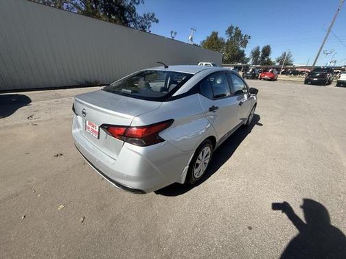 2021 Nissan Versa 1.6 S