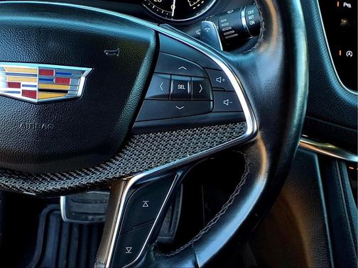 2020 Cadillac XT5 Sport