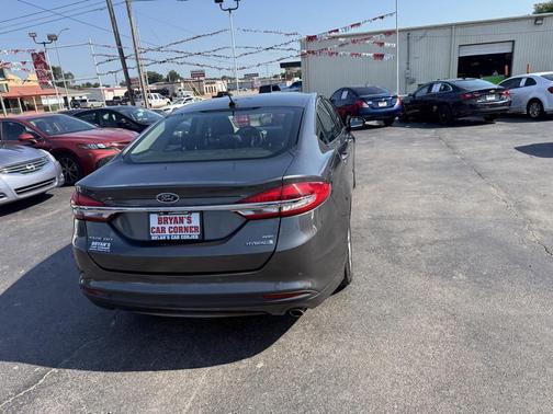 2017 Ford Fusion Hybrid SE