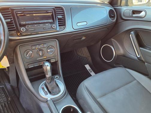 2014 Volkswagen Beetle 1.8T