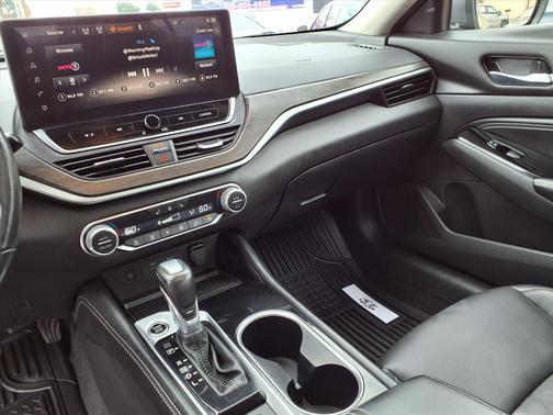 2023 Nissan Altima 2.5 SL