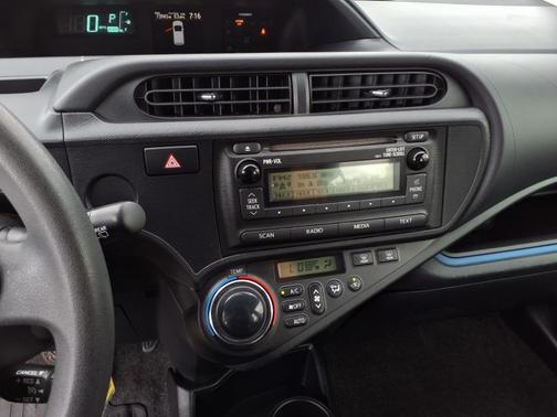 2013 Toyota Prius c Two