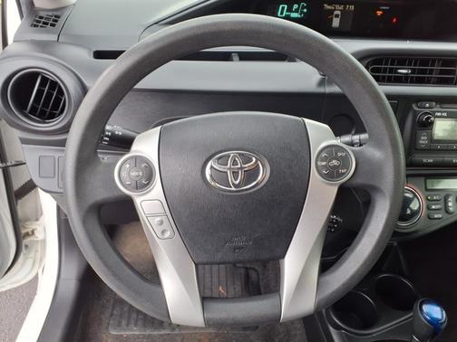2013 Toyota Prius c Two