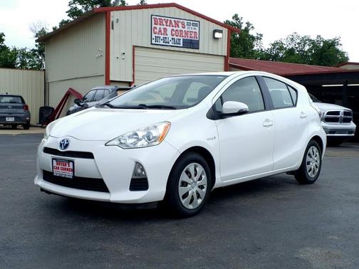 2013 Toyota Prius c Two