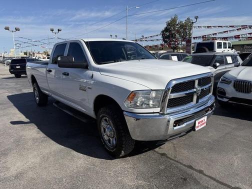 2018 RAM 2500 Tradesman Crew Cab 4x4 8' Box