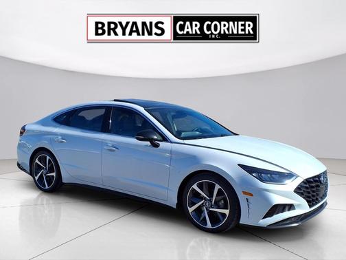 2022 Hyundai SONATA SEL Plus