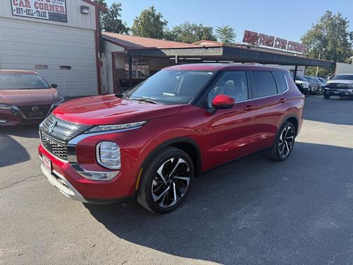 2024 Mitsubishi Outlander 
