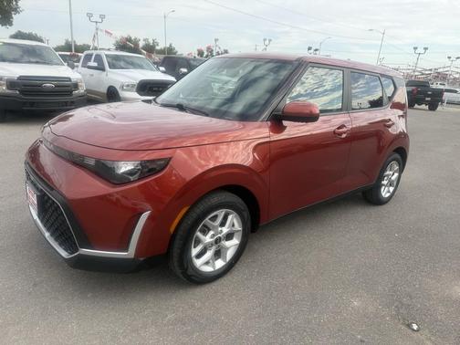 2024 Kia Soul LX