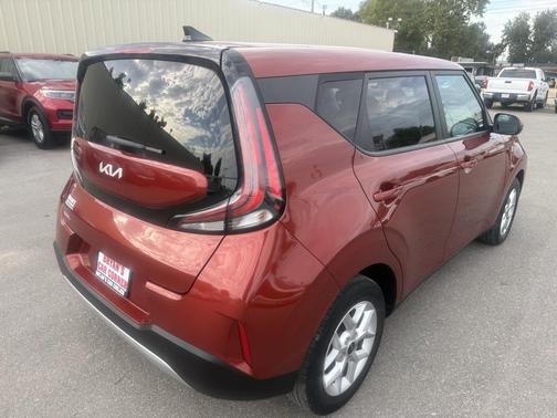 2024 Kia Soul LX
