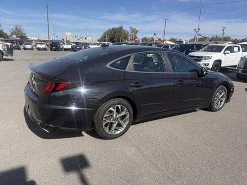 2023 Hyundai SONATA SEL