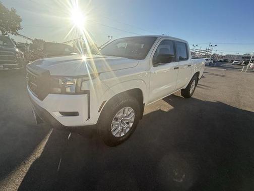 2022 Nissan Frontier S