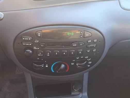 1999 Ford Escort LX