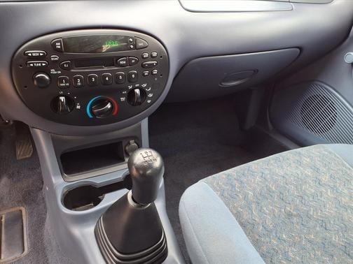 1999 Ford Escort LX