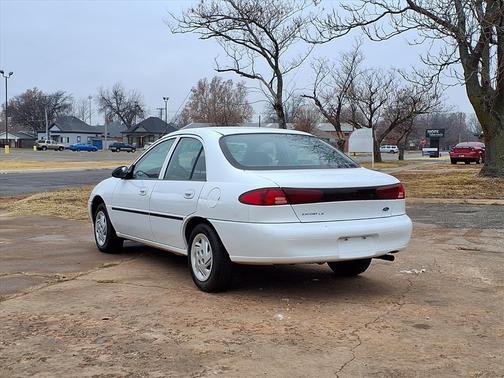 1999 Ford Escort LX