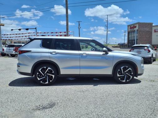 2023 Mitsubishi Outlander PHEV SE S-AWC