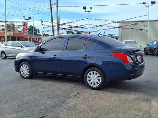 2012 Nissan Versa 1.6 S