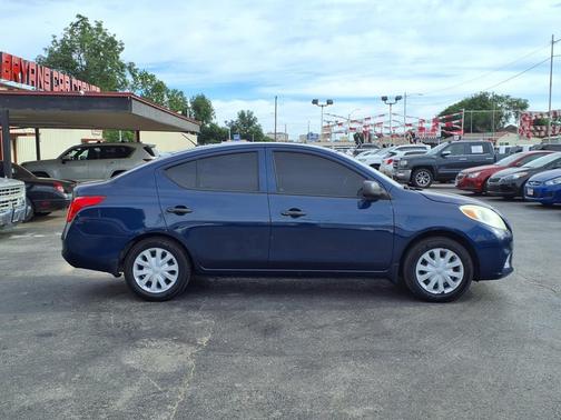 2012 Nissan Versa 1.6 S