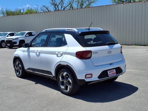 2023 Hyundai VENUE Limited
