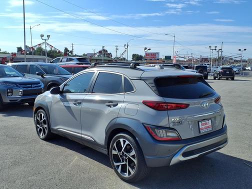 2022 Hyundai KONA Limited