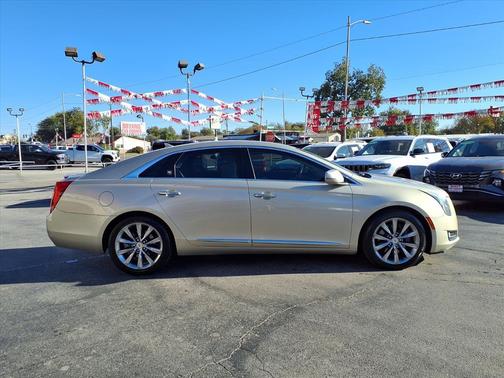 2014 Cadillac XTS Base