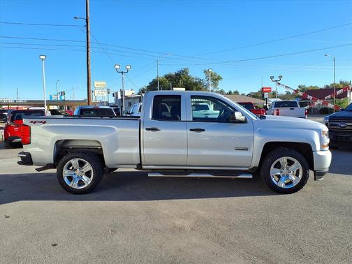 2018 Chevrolet Silverado 1500 Custom