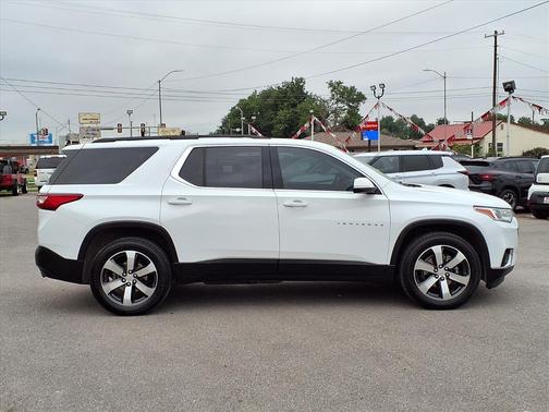 2021 Chevrolet Traverse LT Leather