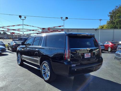 2018 Cadillac Escalade ESV Premium Luxury