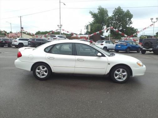 2002 Ford Taurus SES