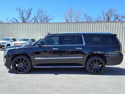 2017 Cadillac Escalade ESV Luxury
